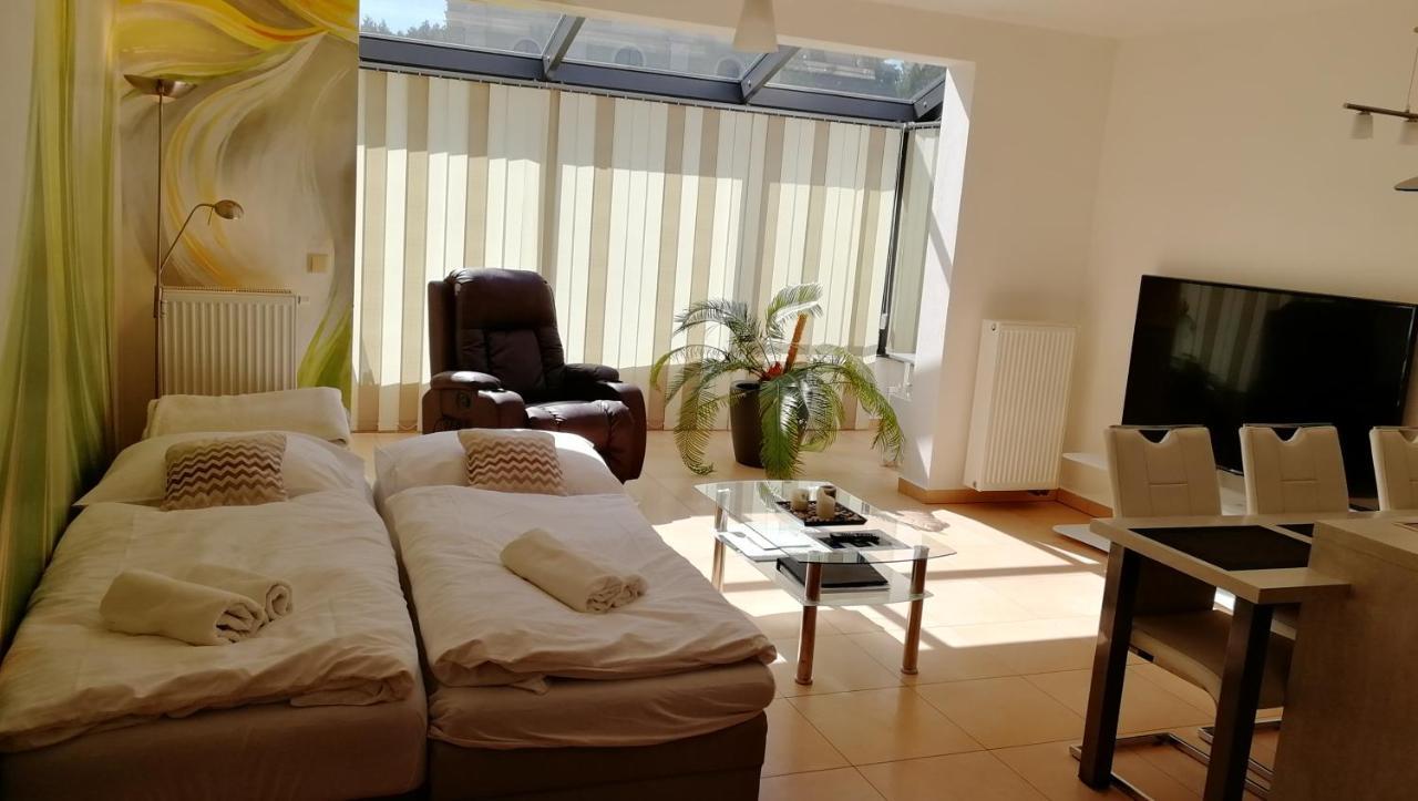 Apartmany Duo Dacice Exterior photo