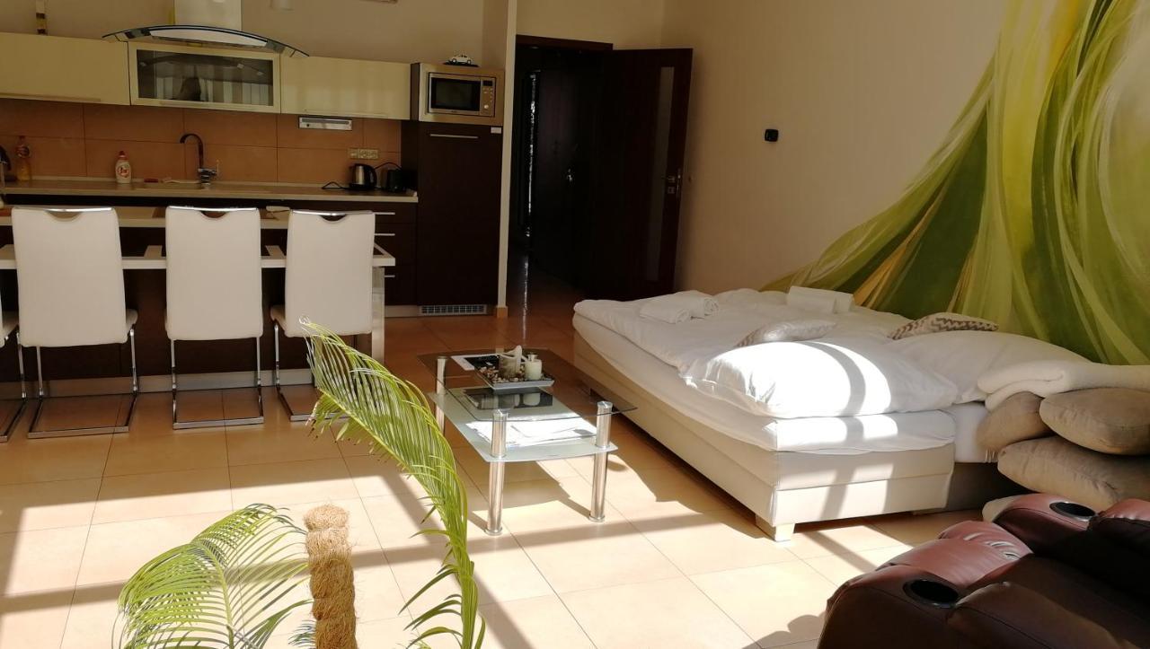 Apartmany Duo Dacice Exterior photo