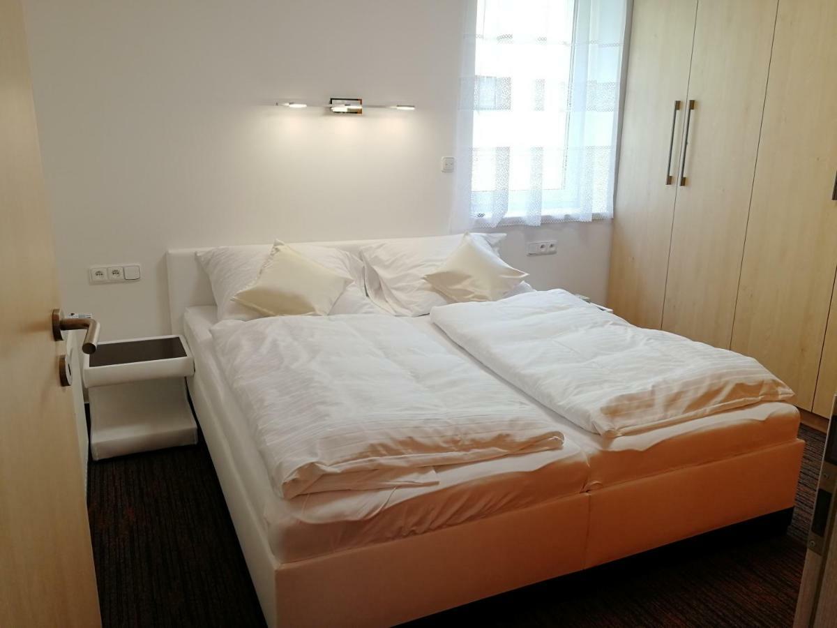 Apartmany Duo Dacice Exterior photo